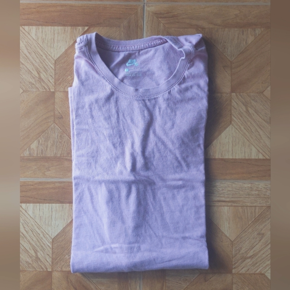 Nike SB Tshirt size L